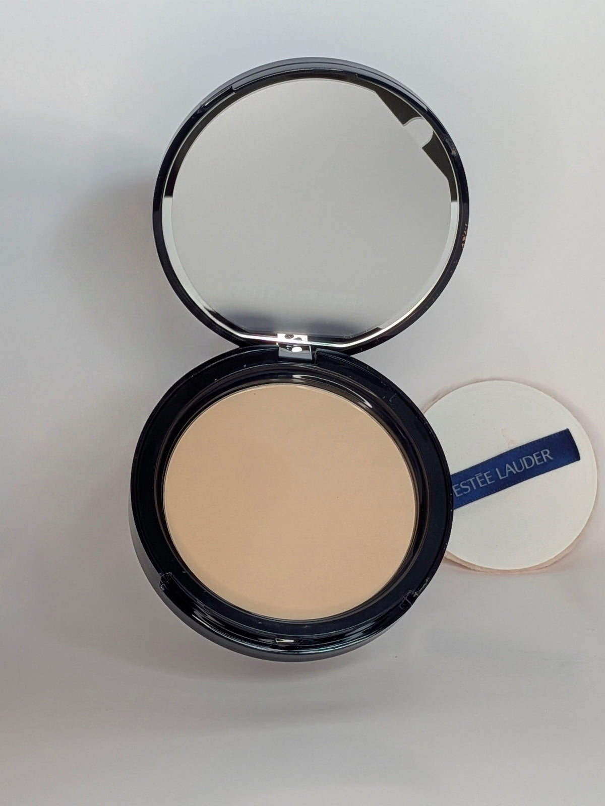 Estée Lauder - Double Wear Stay-in-Place Matte Setting Powder Veil