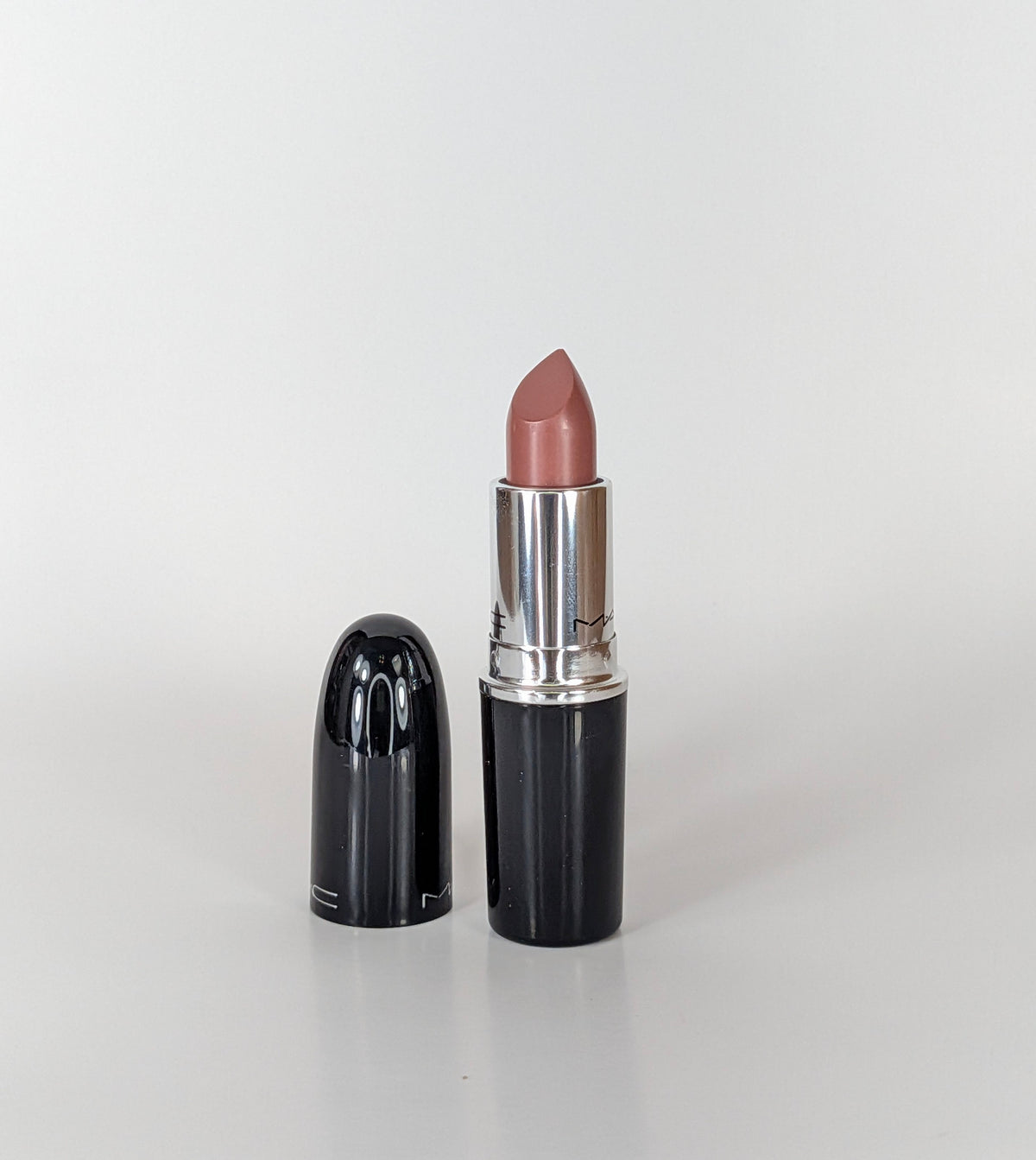 MAC - Lustreglass Sheer-Shine Lipstick