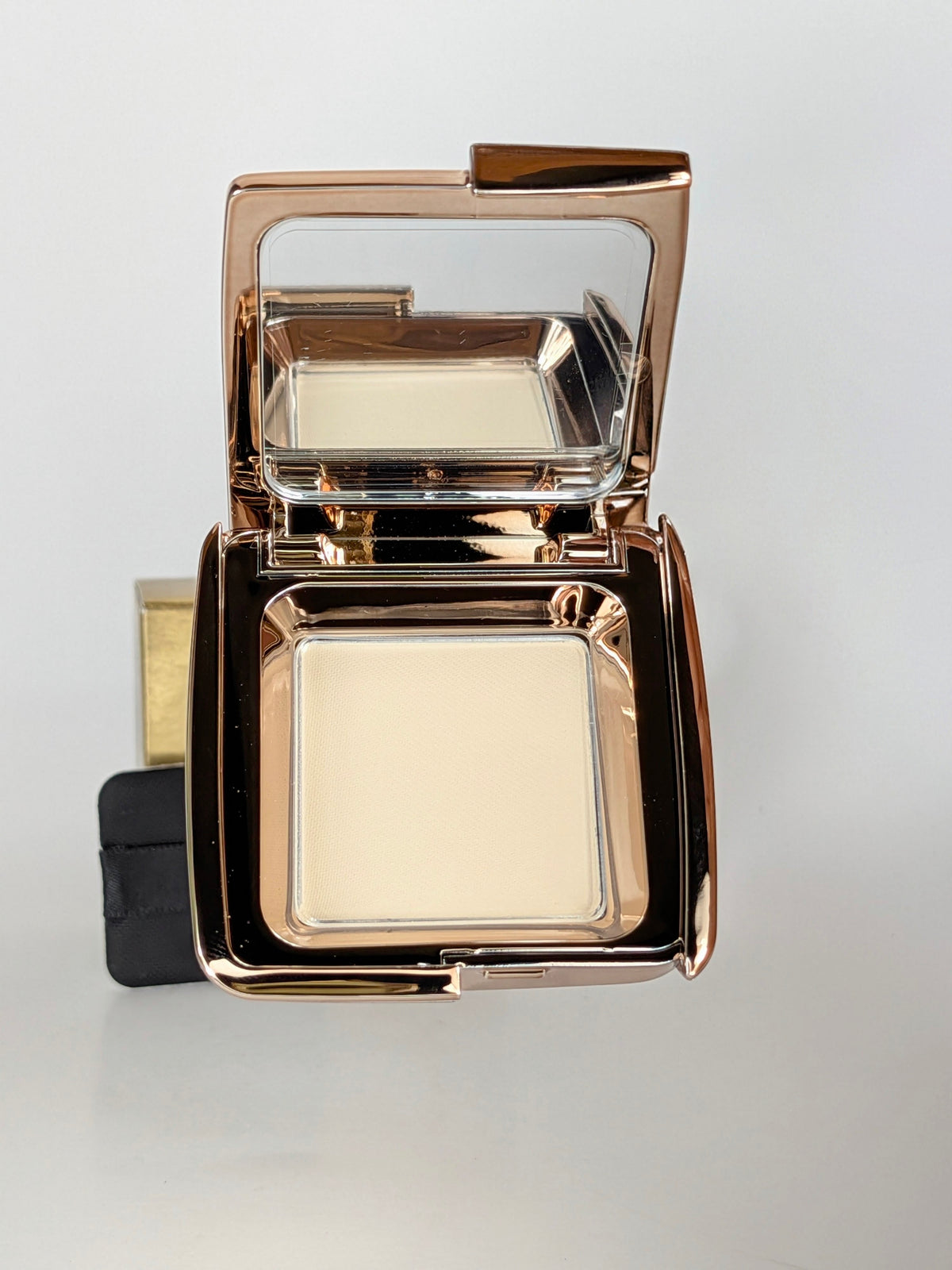 HOURGLASS - Vanish Airbrush Pressed Powder